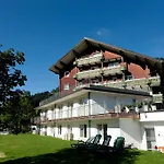 Haller's Geniesserhotel Hotel Mittelberg