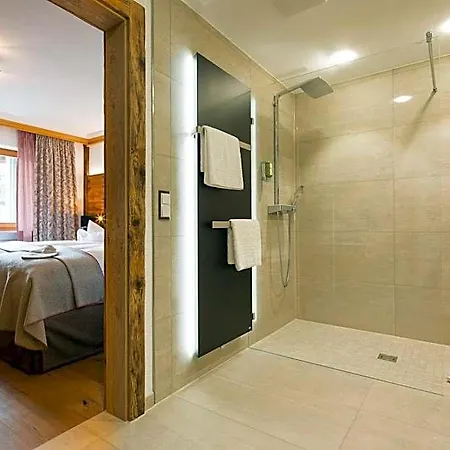 Hotel Haller's Geniesserhotel Mittelberg