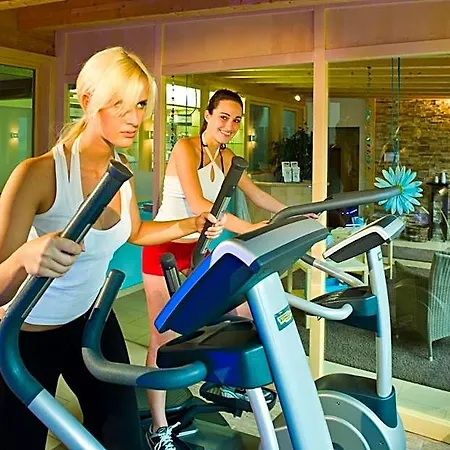 Haller's Geniesserhotel Hotell 4*