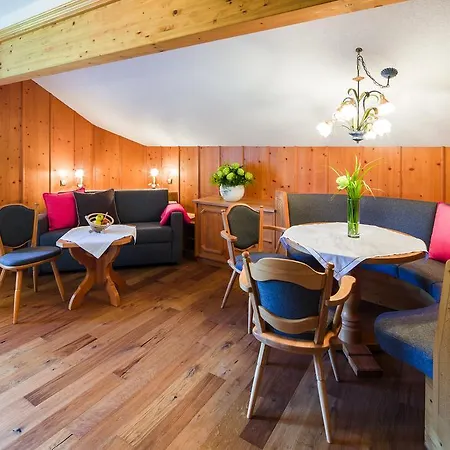 Haller's Geniesserhotel Mittelberg