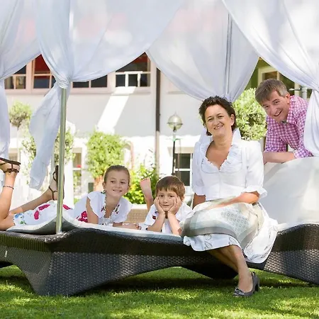 Haller's Geniesserhotel 4*