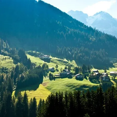 Hotel Haller's Geniesserhotel Mittelberg