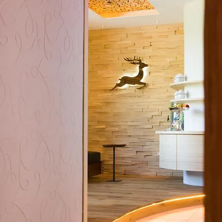 Haller's Geniesserhotel Otel Mittelberg