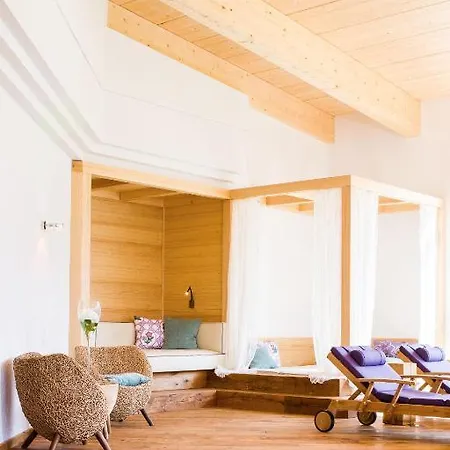 Haller's Geniesserhotel 4*