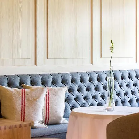 Haller's Geniesserhotel Hotel 4*