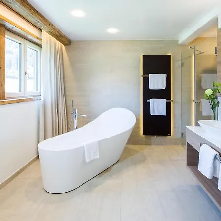 Hotel Haller's Geniesserhotel Mittelberg