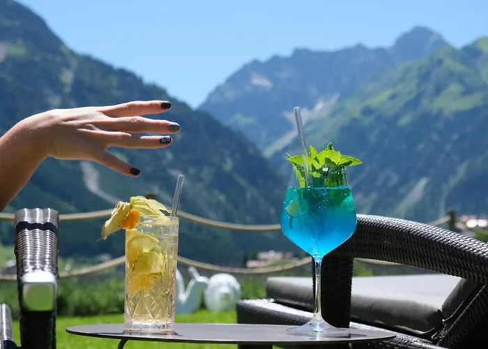 Haller's Geniesserhotel 4* Mittelberg