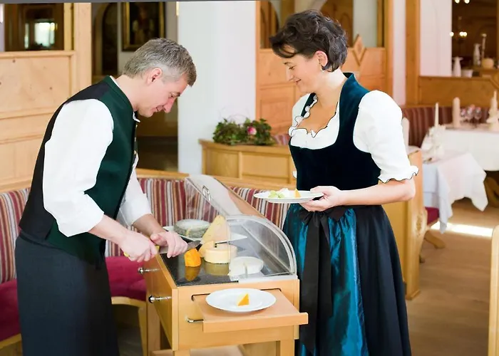 Haller's Geniesserhotel 4* Mittelberg