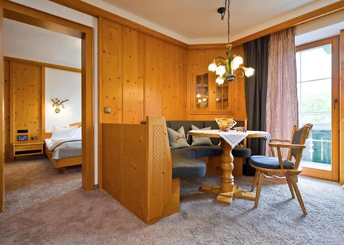 Haller's Geniesserhotel Hotel 4*